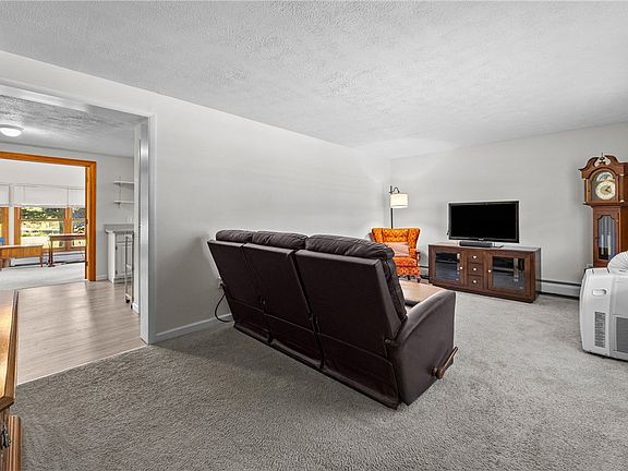 4th image of 5007 North Rd