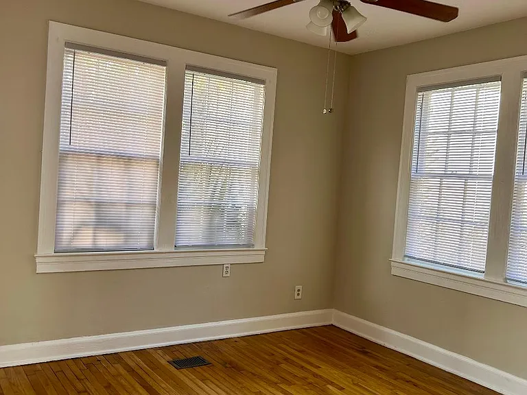 2215 Saint Johns Ave #2 — Photo 7