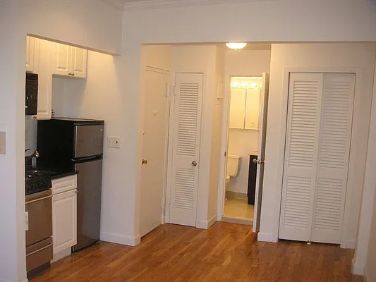 Rented by Sky Management | media 17