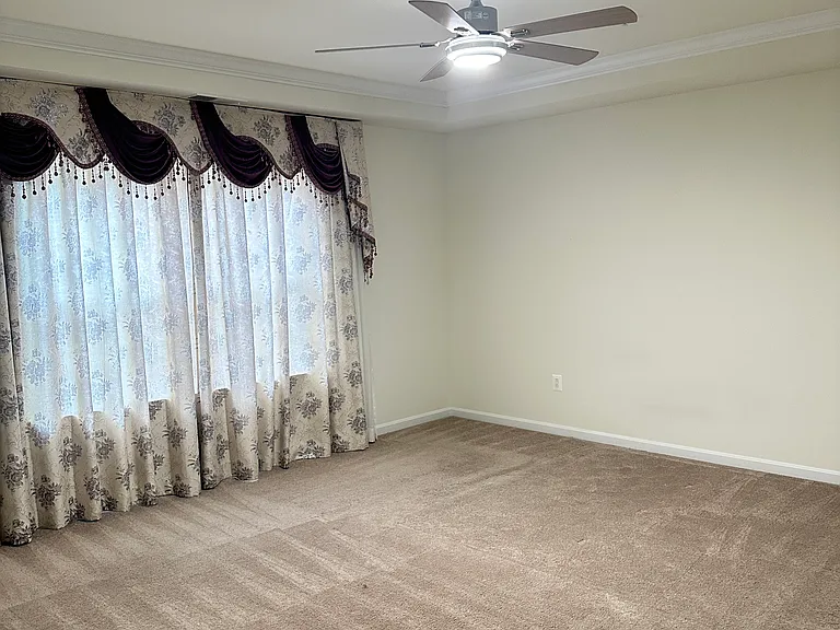 914 Saint Martins Loop — Photo 18