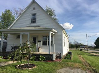 2521 Marion Ave, Mattoon, IL 61938