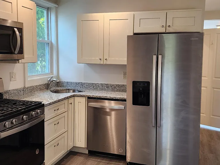 133 Alice Ann St — Photo 2