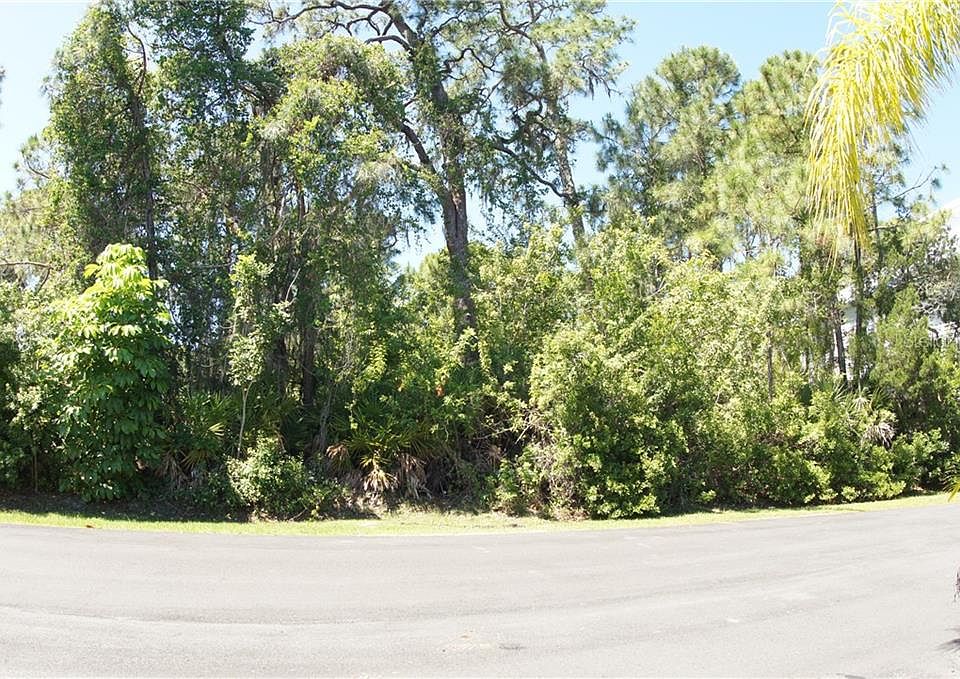 2nd image of 7056 Baypine Ln