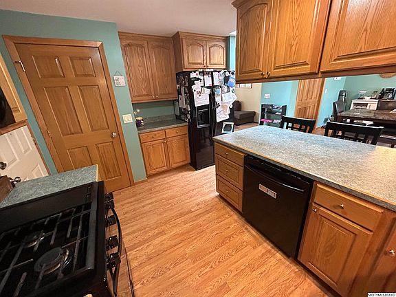 5th image of 54 Sunny Cir