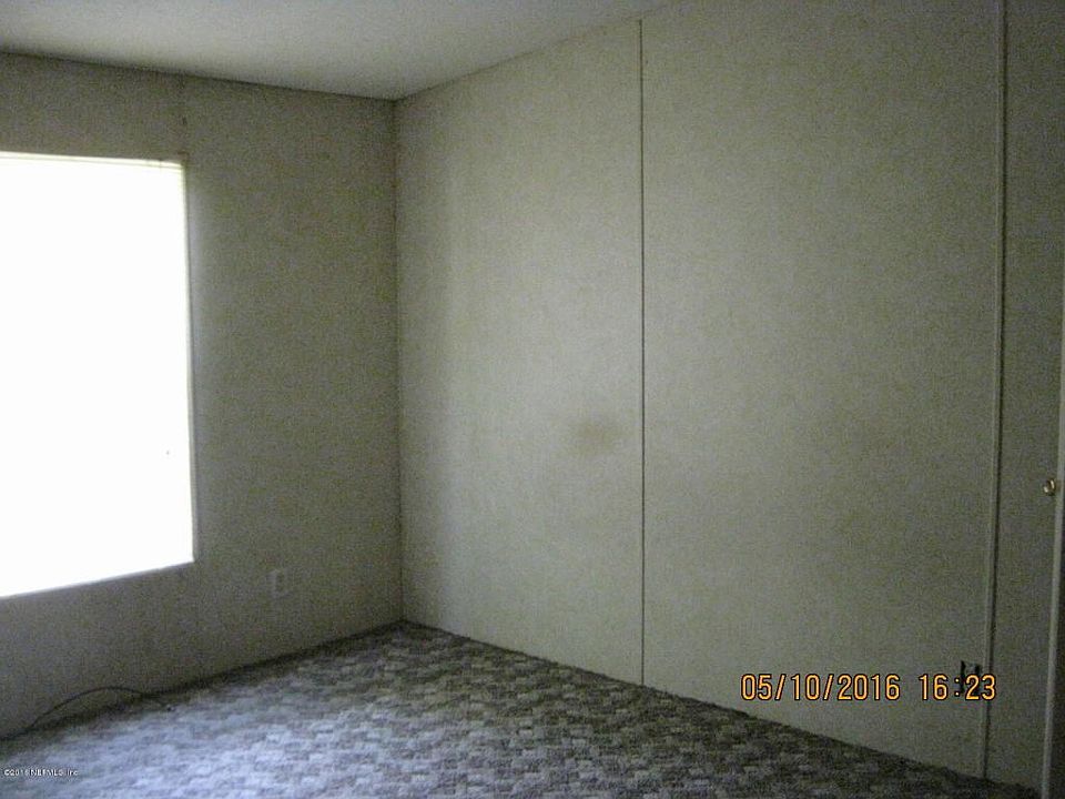 bedroom1