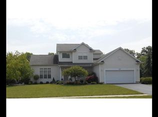 317 Fairmont Dr, Findlay, OH 45840