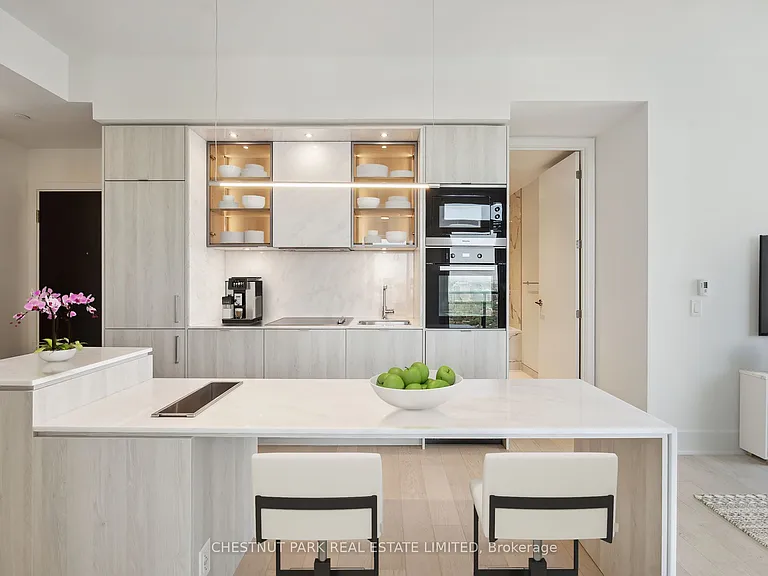 11 Yorkville Ave #4302 — Photo 7