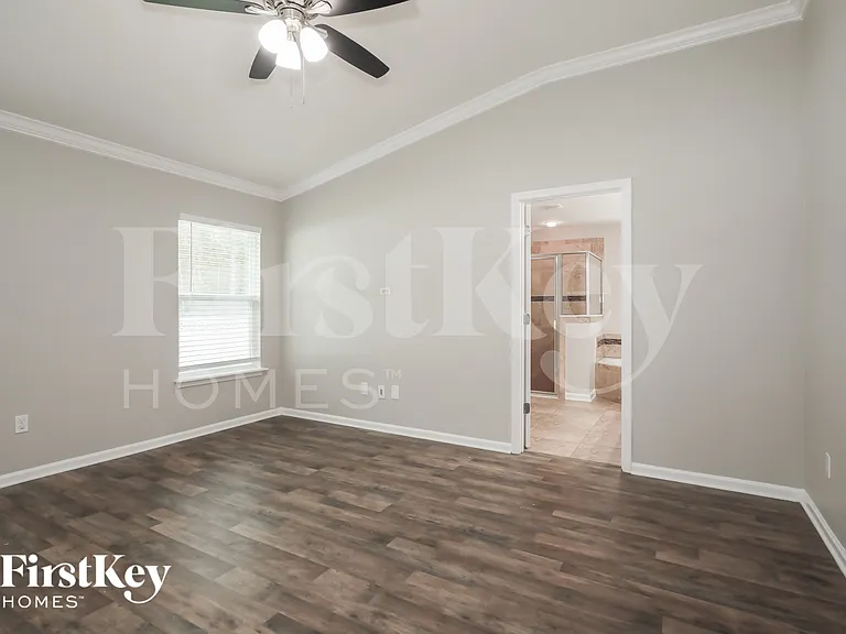 104 Glenlivet Way — Photo 8