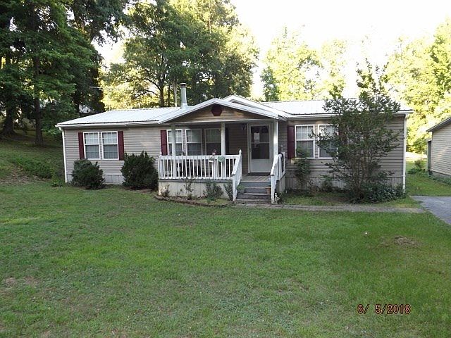1st image of 6024 Woodland Ln