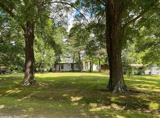 112 Jefferson St, Lonoke, AR 72086