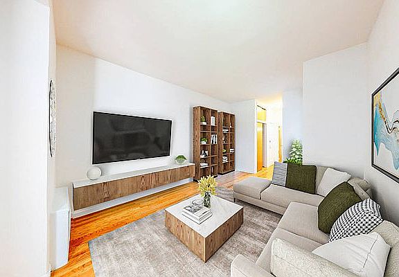 2nd image of 309 E 85th St #2C