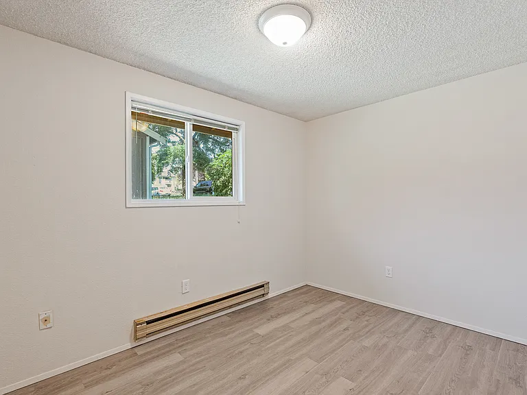 4716 S Warner St #C — Photo 15