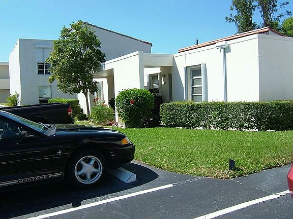 2nd image of 2561 Boundbrook Blvd APT 103