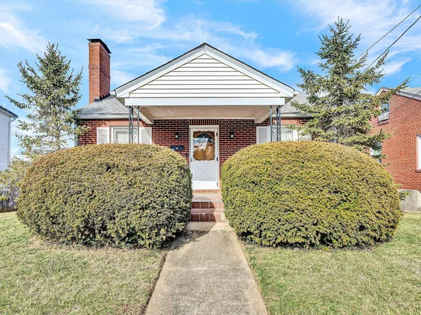 218 W Cleveland Ave, Vinton, VA 24179