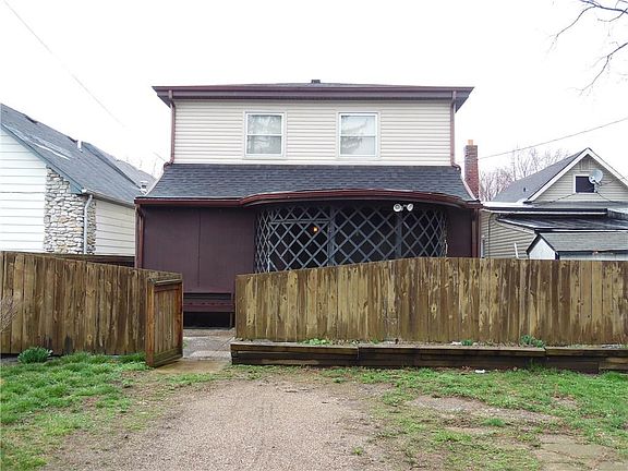 2nd image of 485 W Mechanic St