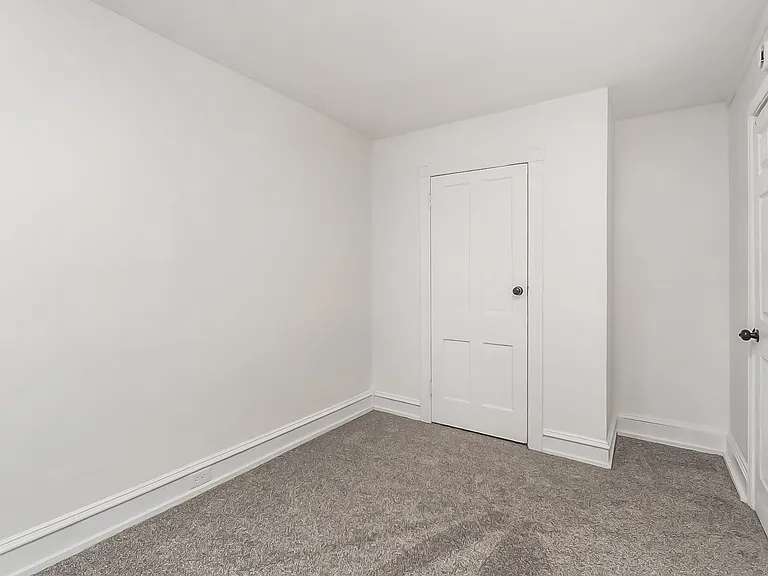716 W Cedar St — Photo 20