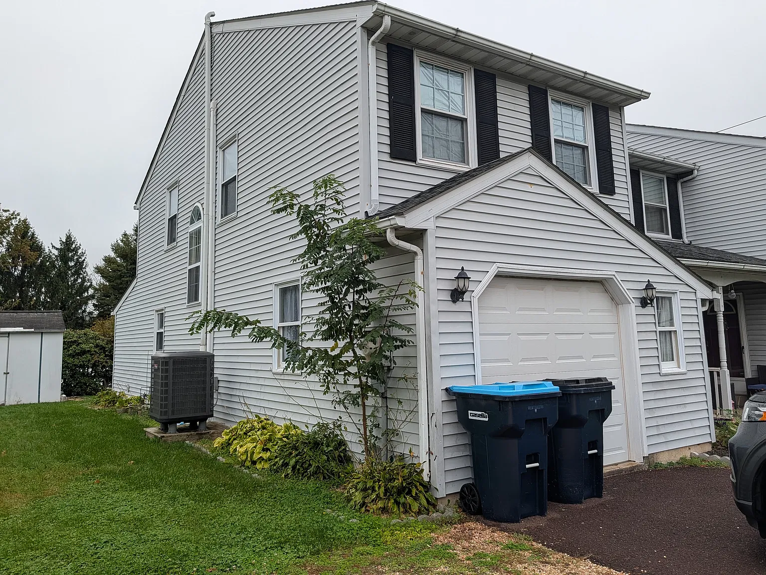 3 bed, 1736 sqft, $2,650 — Photo 2
