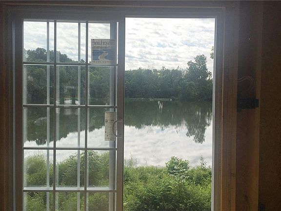 Located on 0038 in Bonbar - Monon Lake in Indianapolis, IN