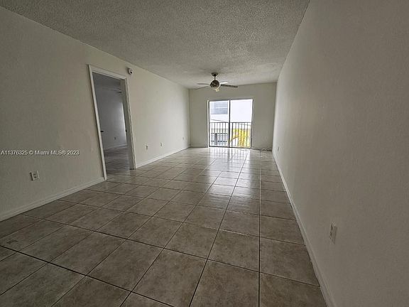 3rd image of 609 Euclid Ave APT 9