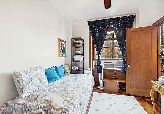 5th image of 527 W 110th St APT 75