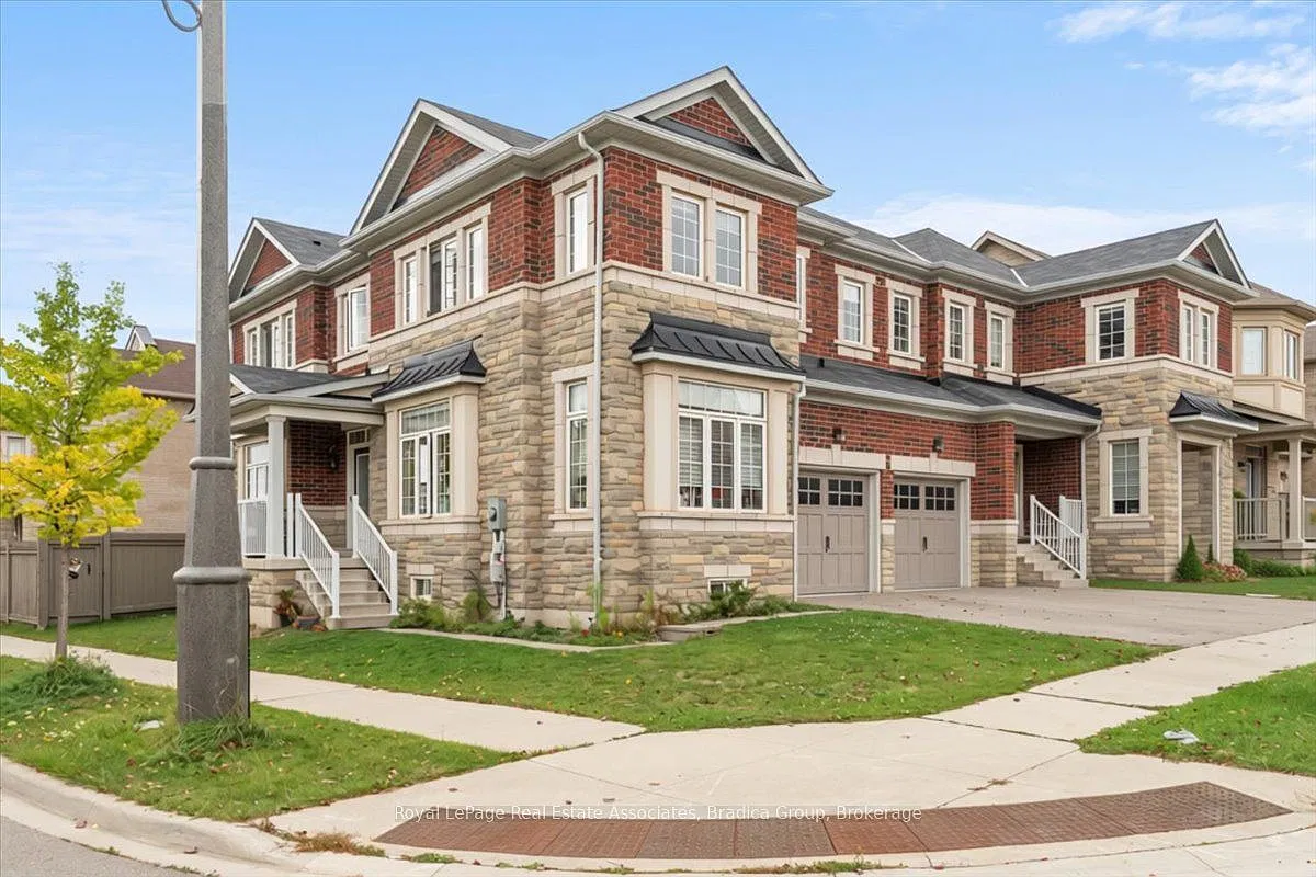 4 bed, $4,300 — Photo 1