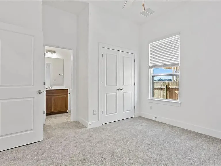 135 Horseshoe Cv — Photo 23