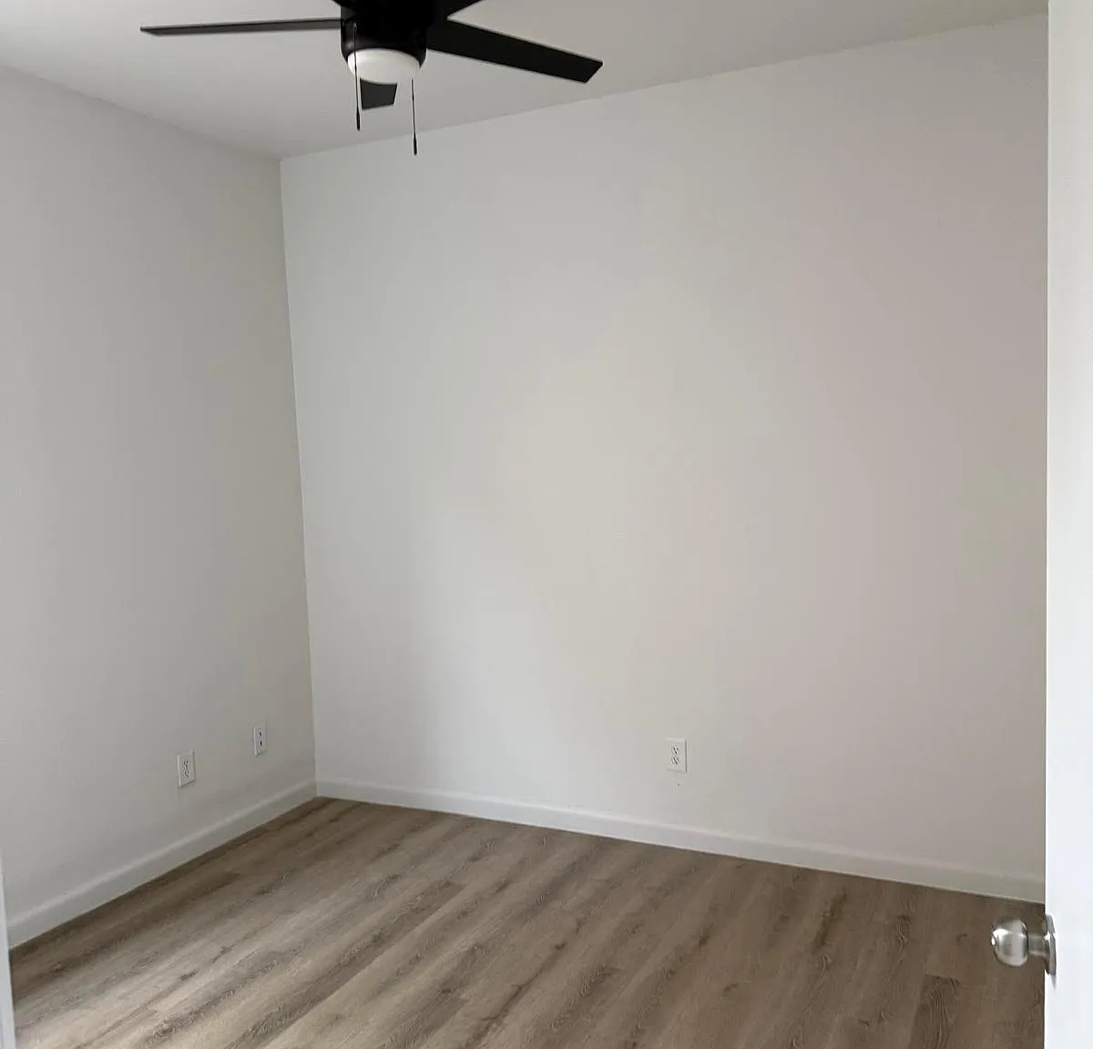 3 bed, 2.5 bath, 1500 sqft, $1,500 — Photo 2
