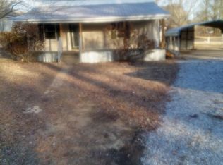 97 1st Ave, Blue Springs, MS 38828