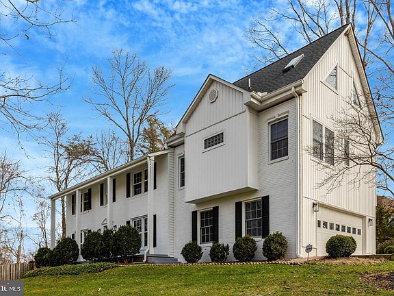 3rd image of 1108 Bellview Rd