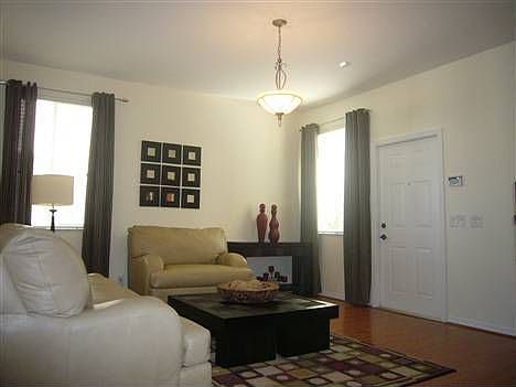 3rd image of 1302 Canary Island Dr