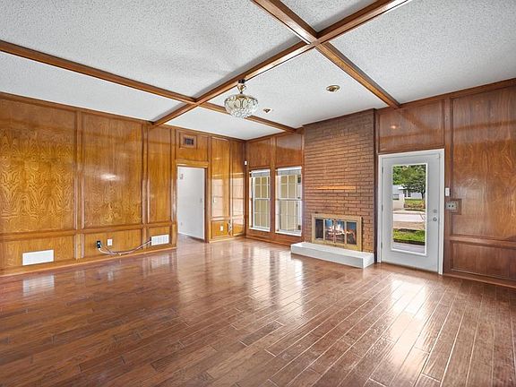 3rd image of 6809 Estados Dr