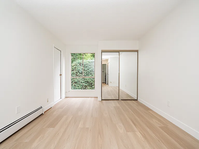 7631 Steveston Hwy #208 — Photo 19