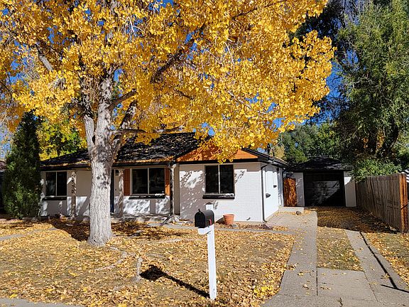 2nd image of 2530 Quay St