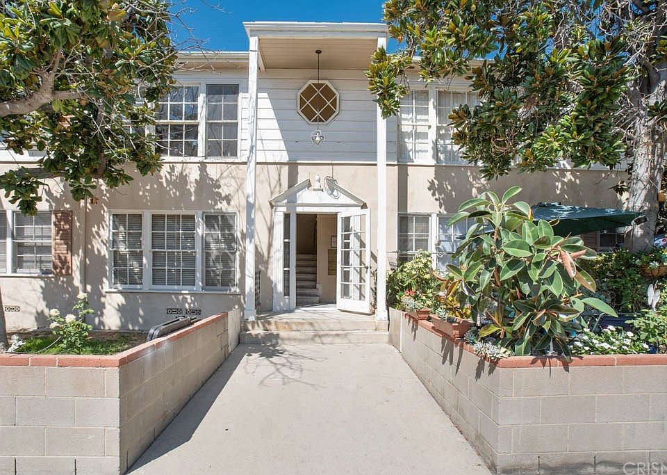 1st image of 5627 Denny Ave