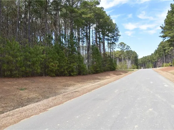 1314 Lawnes Neck Dr, Smithfield, VA 23430