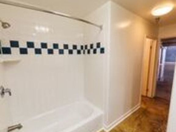 5th image of 711 S Olive St APT 515