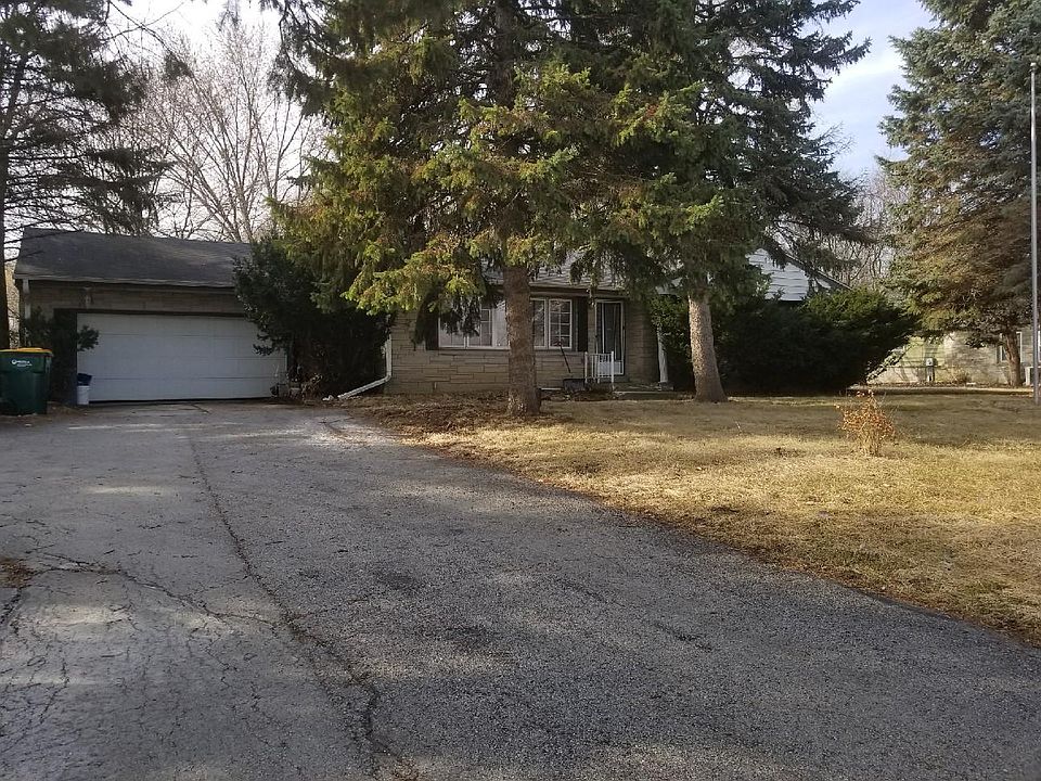 1st image of 2231 W Rawson Ave