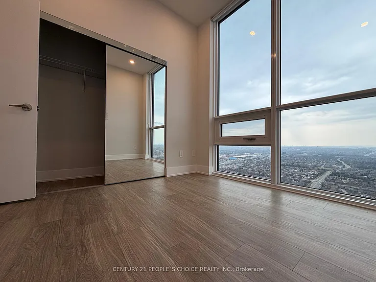 430 Square One Dr #Penthouse 05-05 — Photo 20