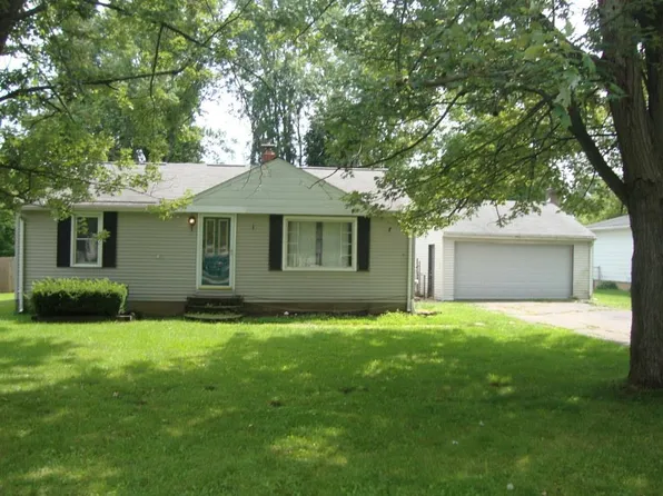 6152 Surrey Ln, Burton, MI 48519
