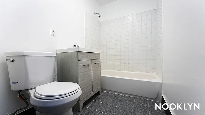 Rented by Nooklyn NYC LLC | media 17