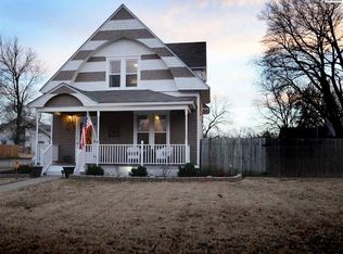 215 W Lindsborg St, Lindsborg, KS 67456