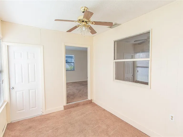 709 Mosley Rd — Photo 15