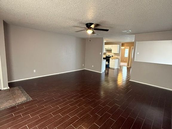 3rd image of 2703 Schwald Rd