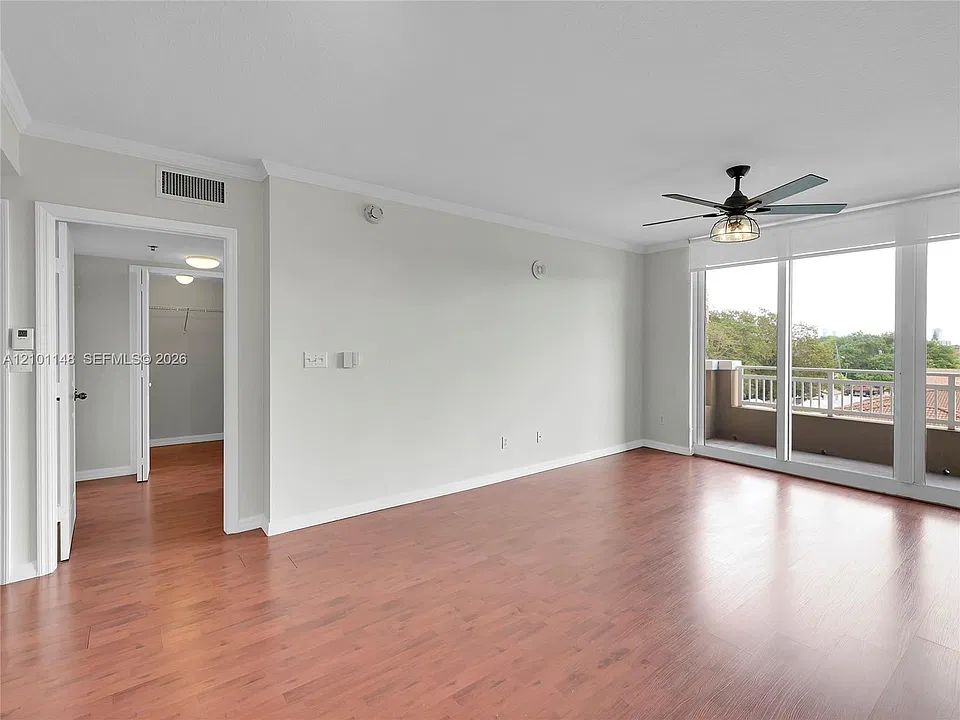 2665 SW 37th Ave #305