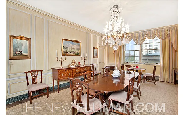 Sold by Douglas Elliman | media 24