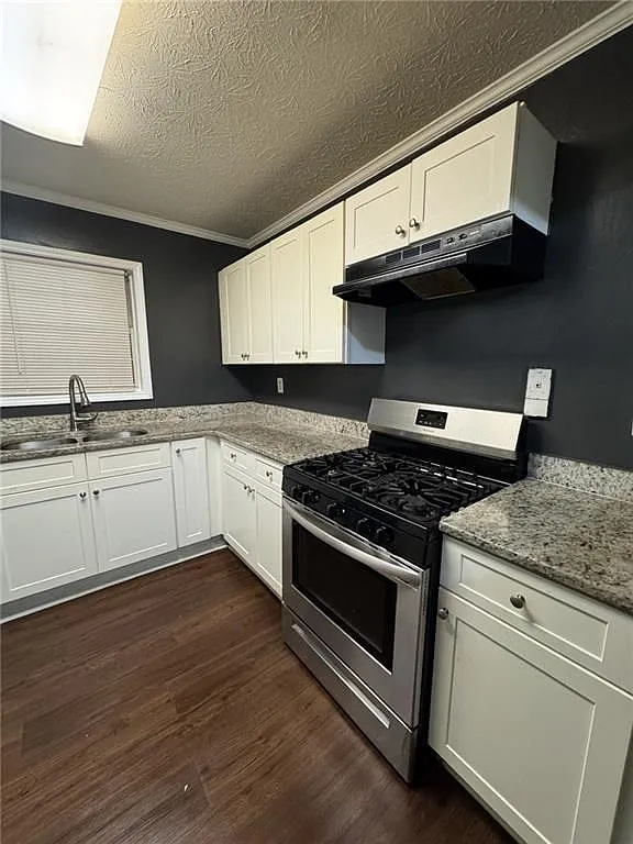 2 bed, 1.0 bath, 1097 sqft, $1,500 — Photo 2