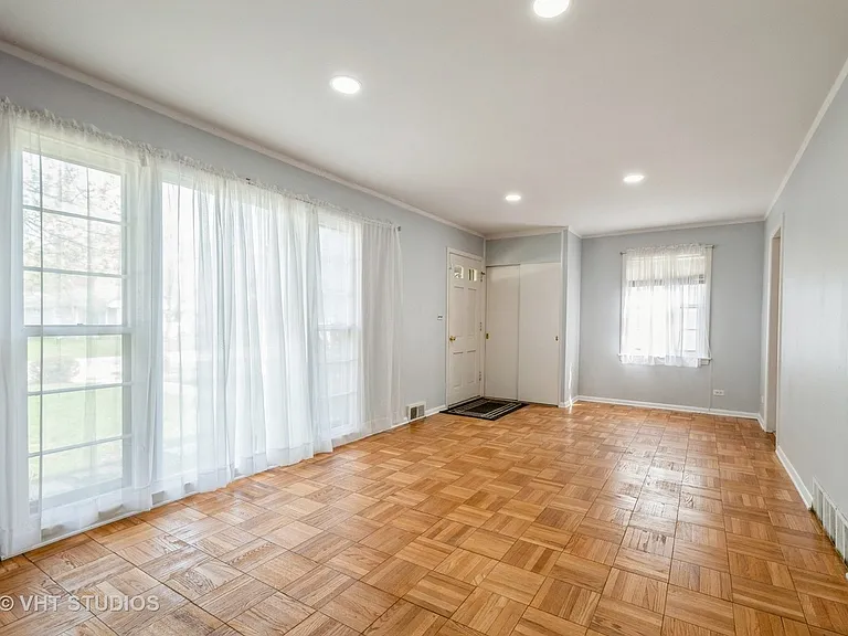 226 Latrobe Ave — Photo 3