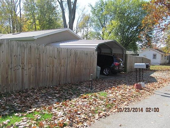 3rd image of 411 W Amelia Ave