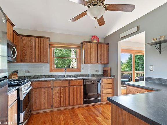 4th image of 821 N Beck Rd