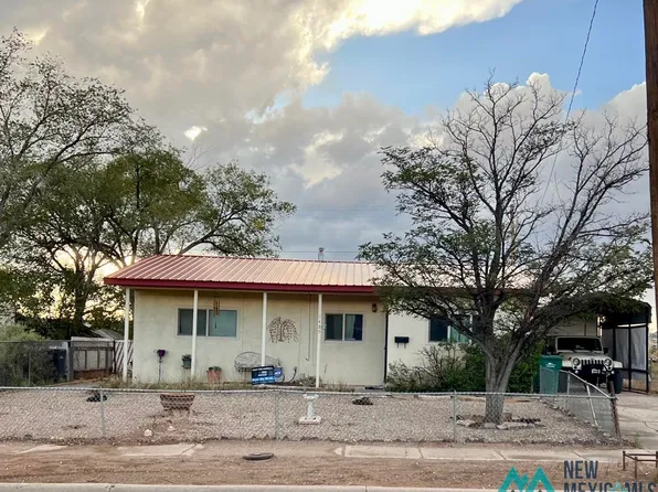 425 Nimitz Dr, Grants, NM 87020
